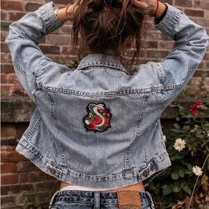 🌹Up cycled Snake + Rose Graphic Denim Jacket – Chico’s Platinum – Stretch Sz 2🐍